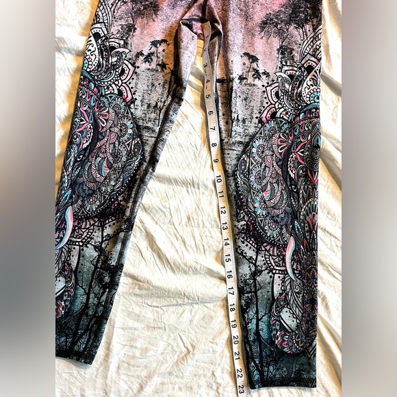 Evolution and Creation Multicolored Patterned Leggings Women’s Size Small - Picture 8 of 13
